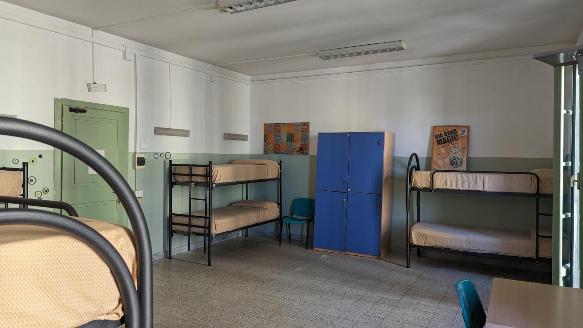 Litus Roma Hostel Lido di Ostia Exteriör bild Dormitory at the hostel
