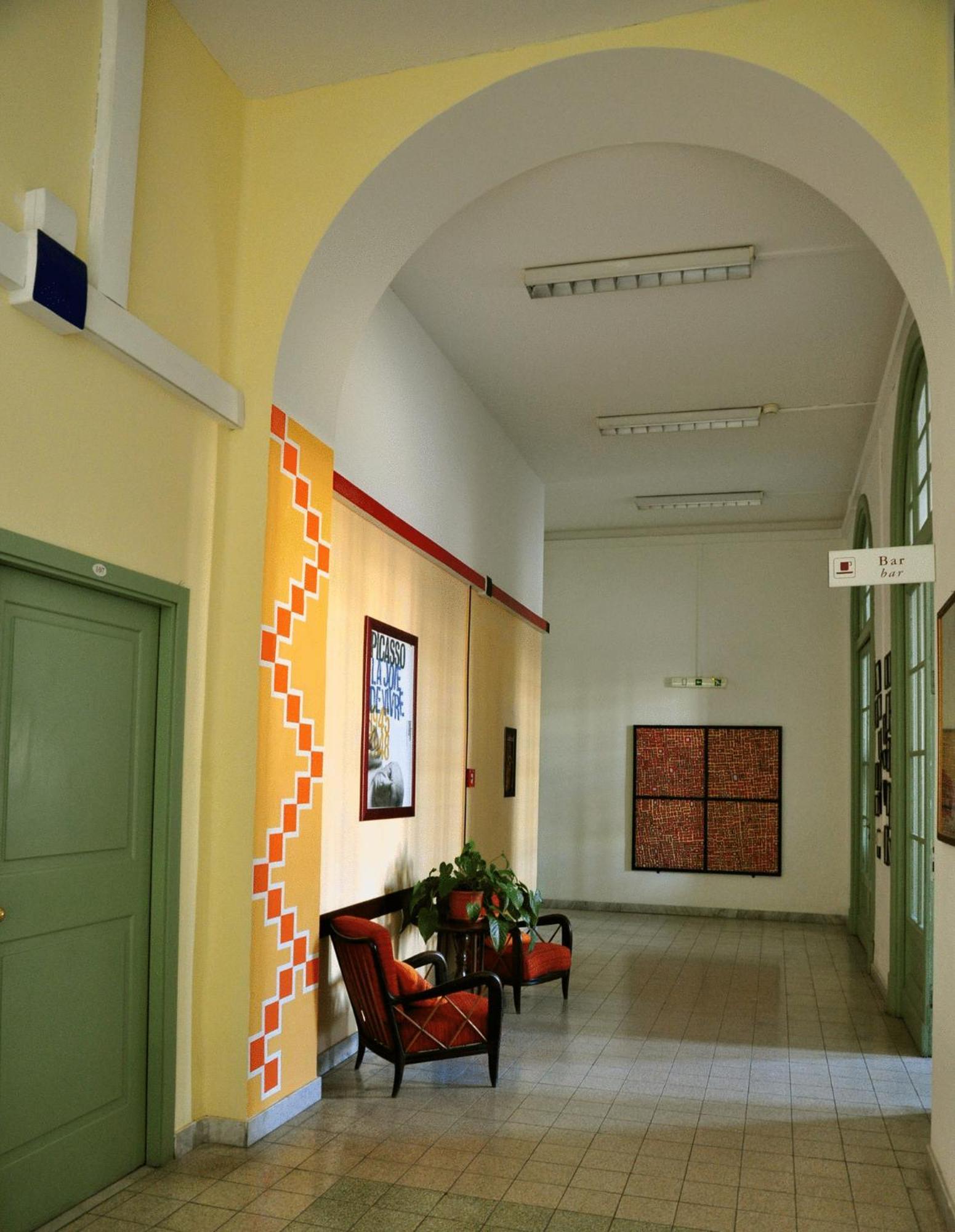 Litus Roma Hostel Lido di Ostia Exteriör bild Interior of the museum