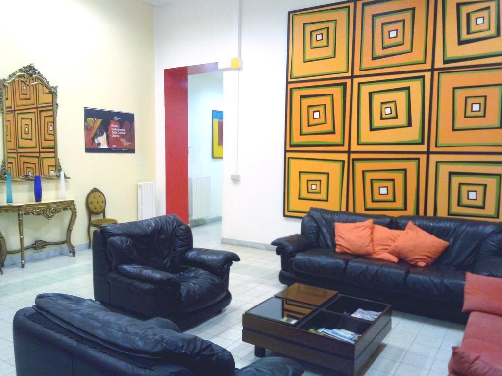 Litus Roma Hostel Lido di Ostia Exteriör bild The waiting room of a private clinic in Madrid, Spain