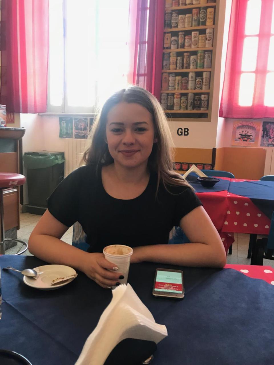 Litus Roma Hostel Lido di Ostia Exteriör bild Ana Blanco in 2018