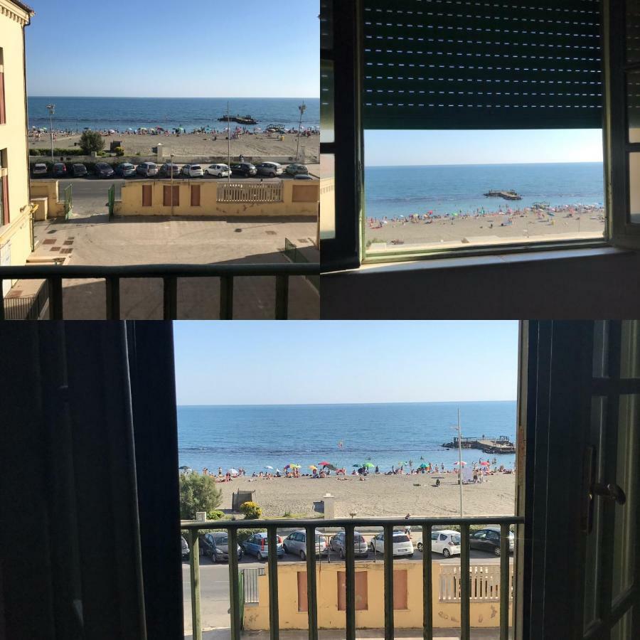 Litus Roma Hostel Lido di Ostia Exteriör bild
