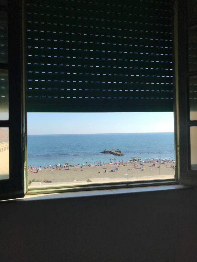 Litus Roma Hostel Lido di Ostia Exteriör bild View of the beach from the hotel
